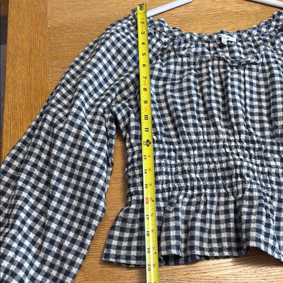 Madewell Medium Black and White Smocked Long Sleeved Peplum Top - Picture 3 of 4